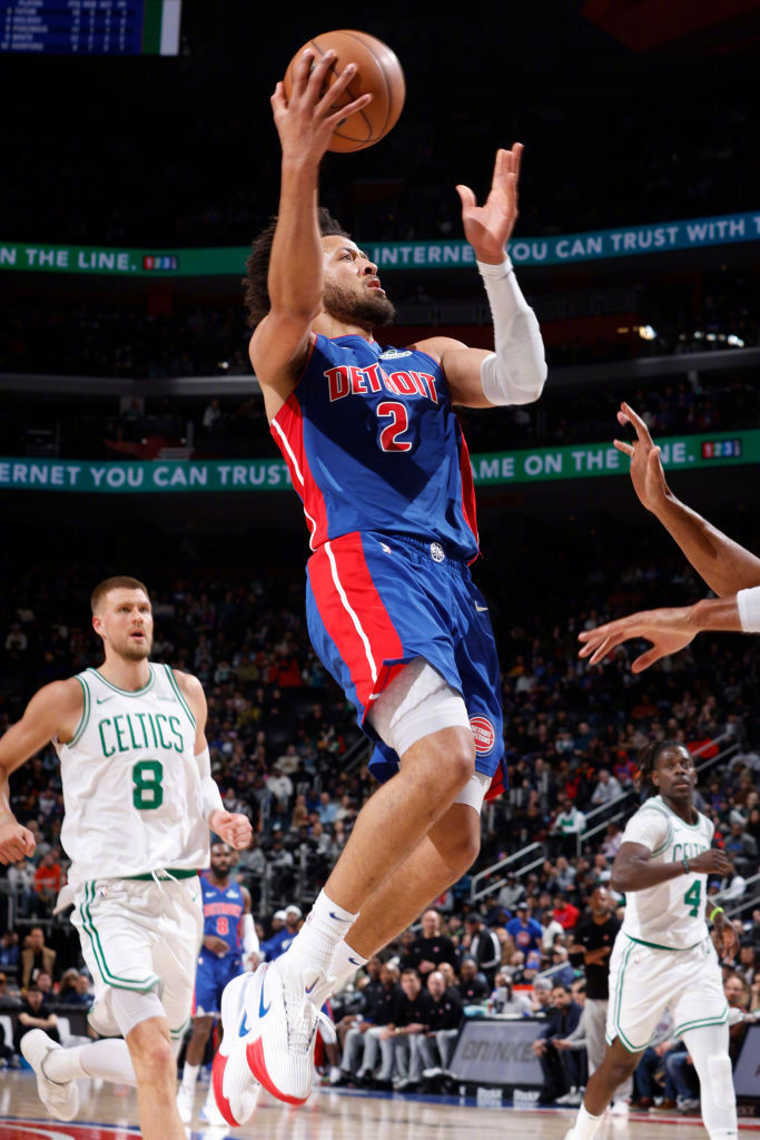 骑士主场战胜活塞,豪取四连胜 骑士主场战胜活塞,豪取四连胜