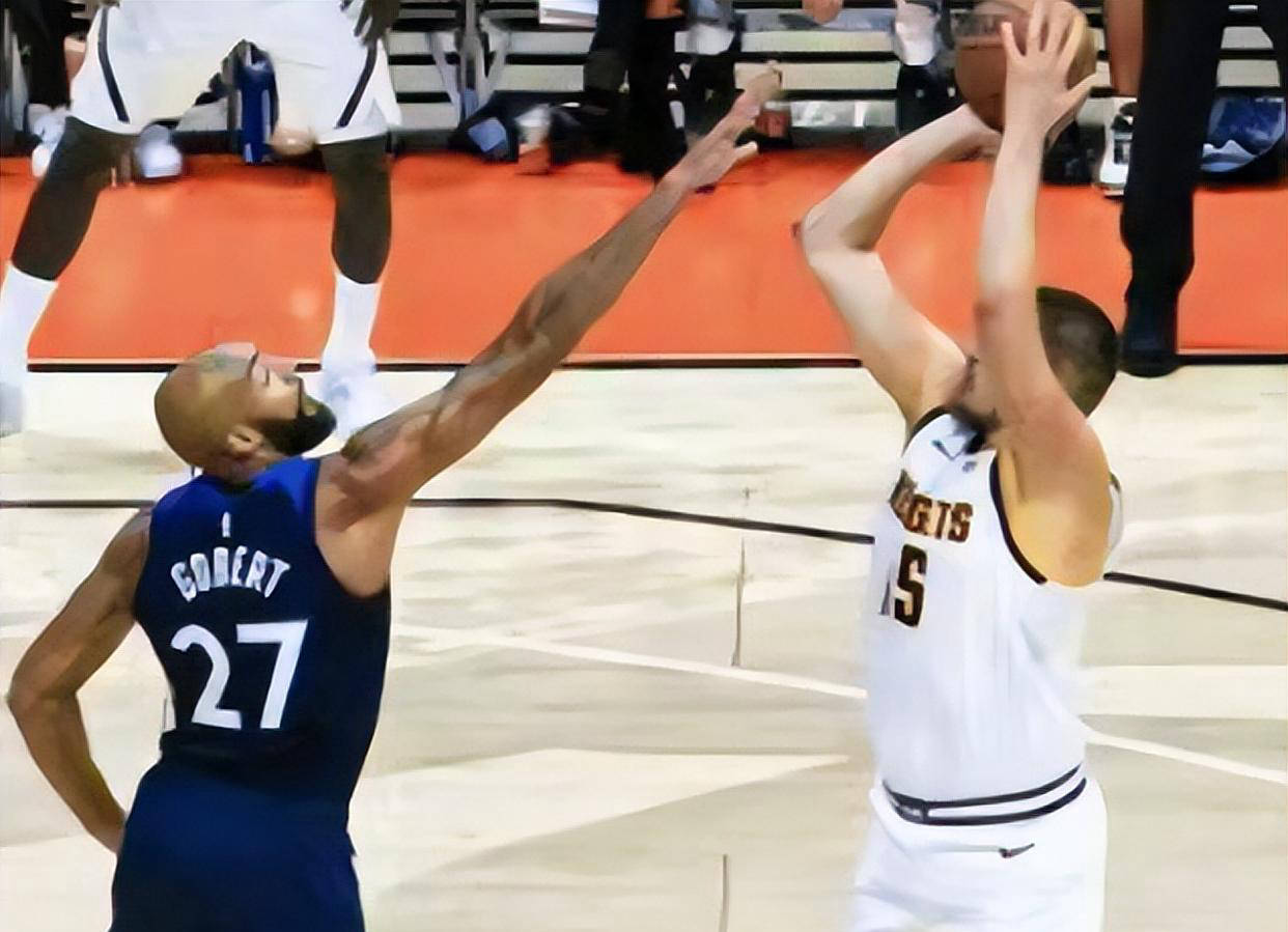 火箭主场大胜老鹰，东部排名第二